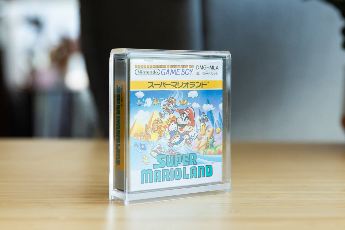 Japanische Game Boy-Spielebox CartVault Vitrine